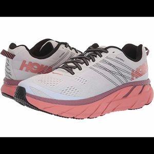 Hoka One One - Clifton 6 Running Shoe Size 9.5